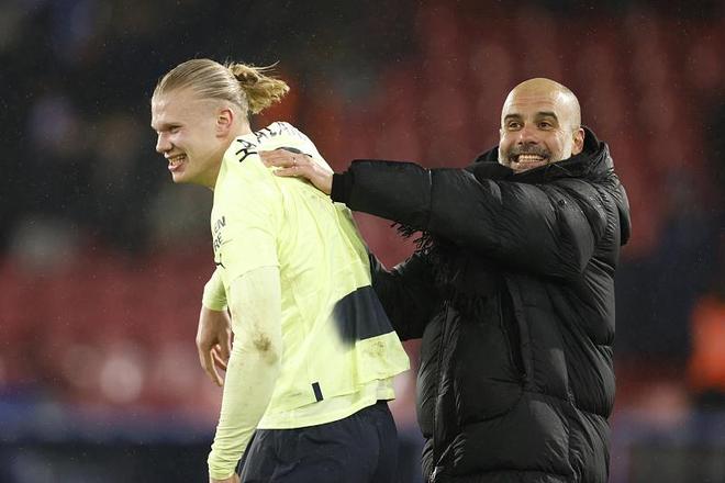 内维斯国家队和俱乐部近17场攻入11球，生涯此前146场仅进9球