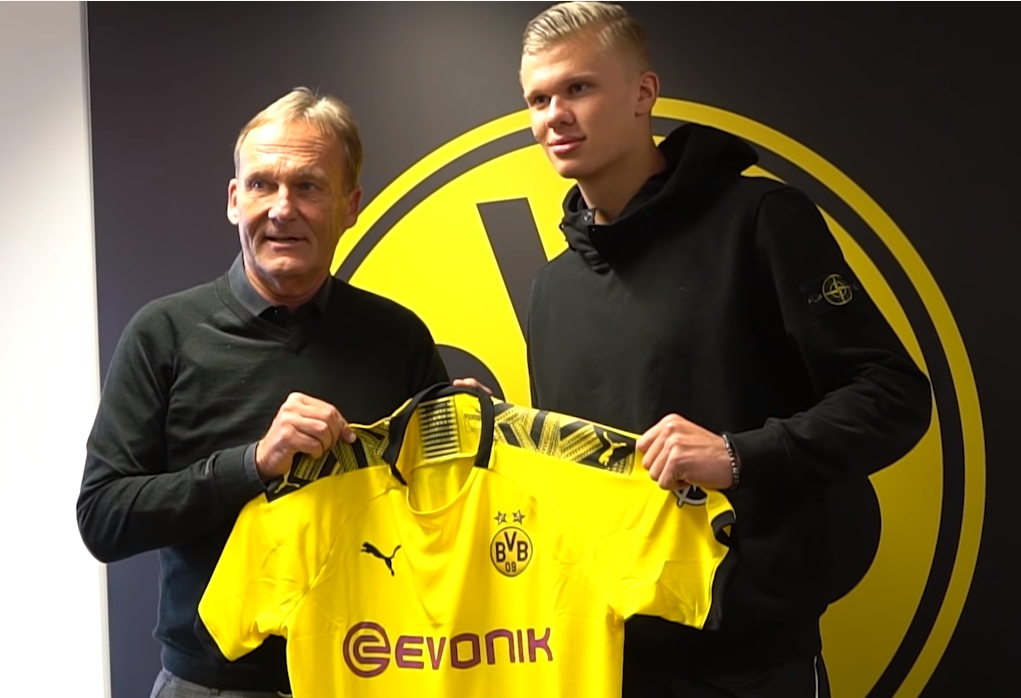 国少参加U17亚洲杯预选赛名单：邝兆镭、万项在列，谢晋入选（国少U17亚洲杯预选赛名单公布：邝兆镭、万项在列，谢晋上榜）