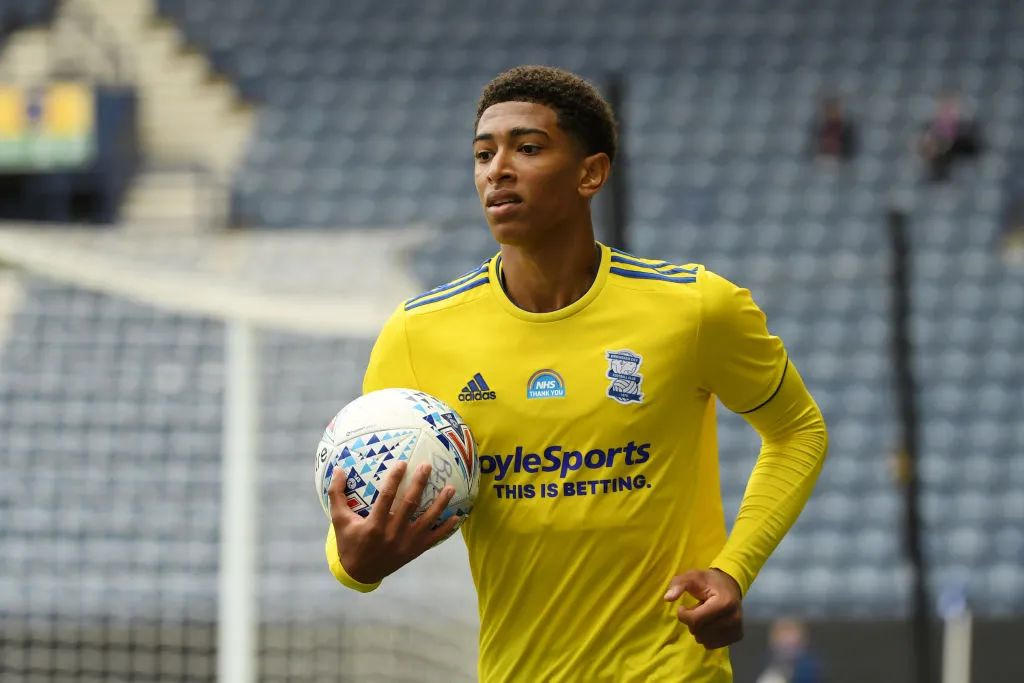 足球报：海牛管理层给球队追加了奖金，最后一轮不想“躺赢”（足球报：海牛高层加码奖金，末轮拒绝“躺赢”）