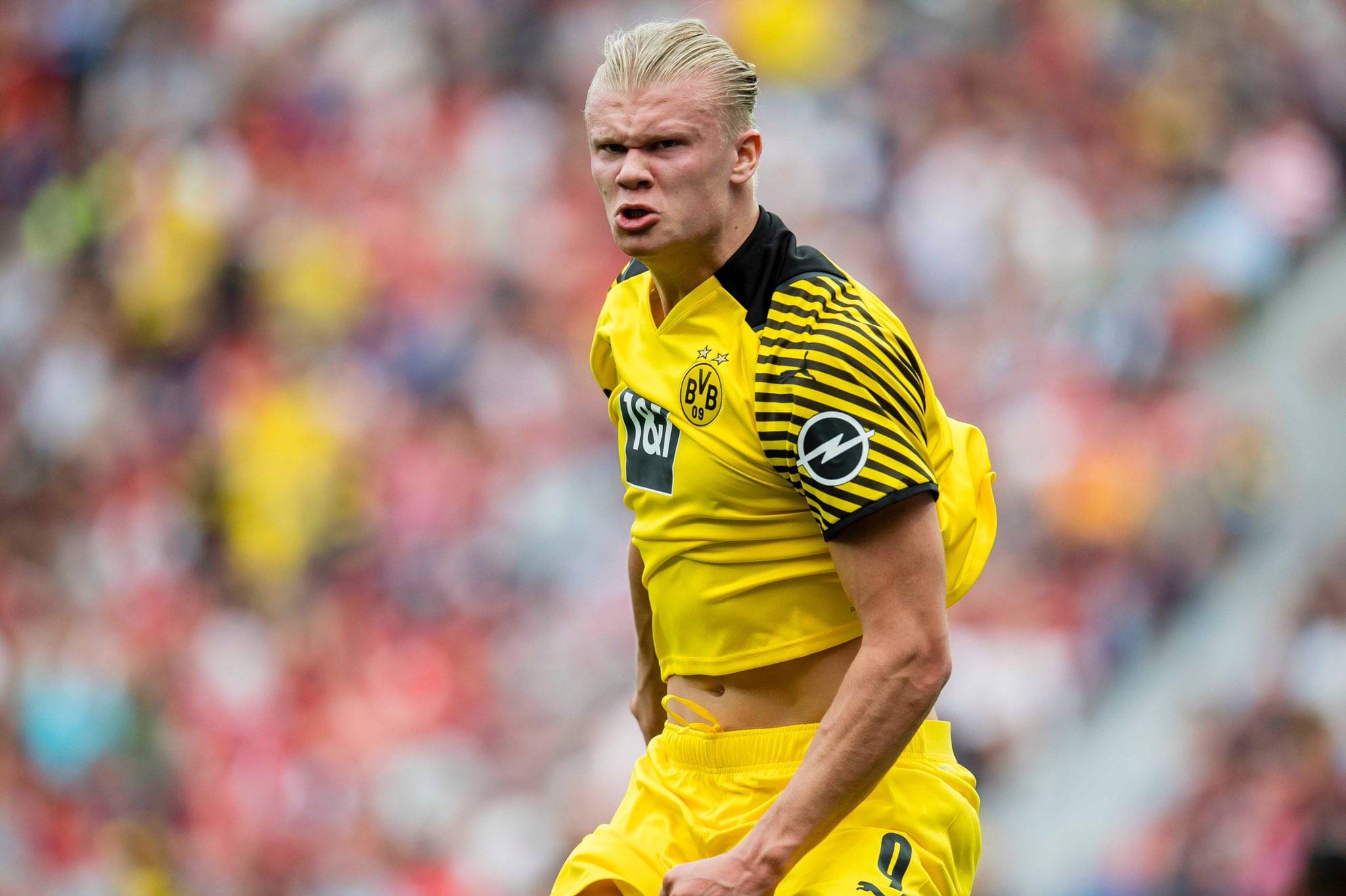 德天空：法兰克福未讨论解雇托普默勒，高层将战绩不佳归咎于球员（德天空：法兰克福暂无解雇托普默勒计划，高层将战绩低迷归咎于球员）