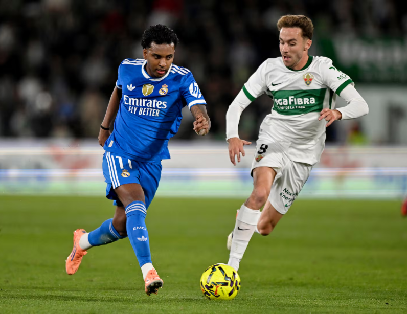 雷迪克：对面的三分把我们打爆了，但我很满意队员的拼搏精神