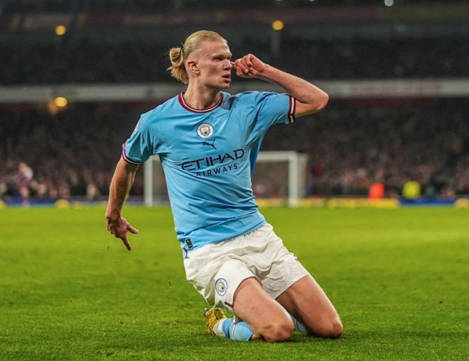 远藤航：年轻一代表现越来越出色，但我仍会为世界杯全力以赴（远藤航：新生代愈发出彩，我仍将为世界杯倾尽全力）