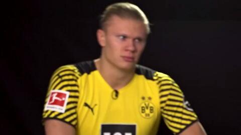 英超球星圣诞温情时刻：十对伴侣的家庭故事（英超球星圣诞暖心瞬间：十对伴侣的温馨日常）